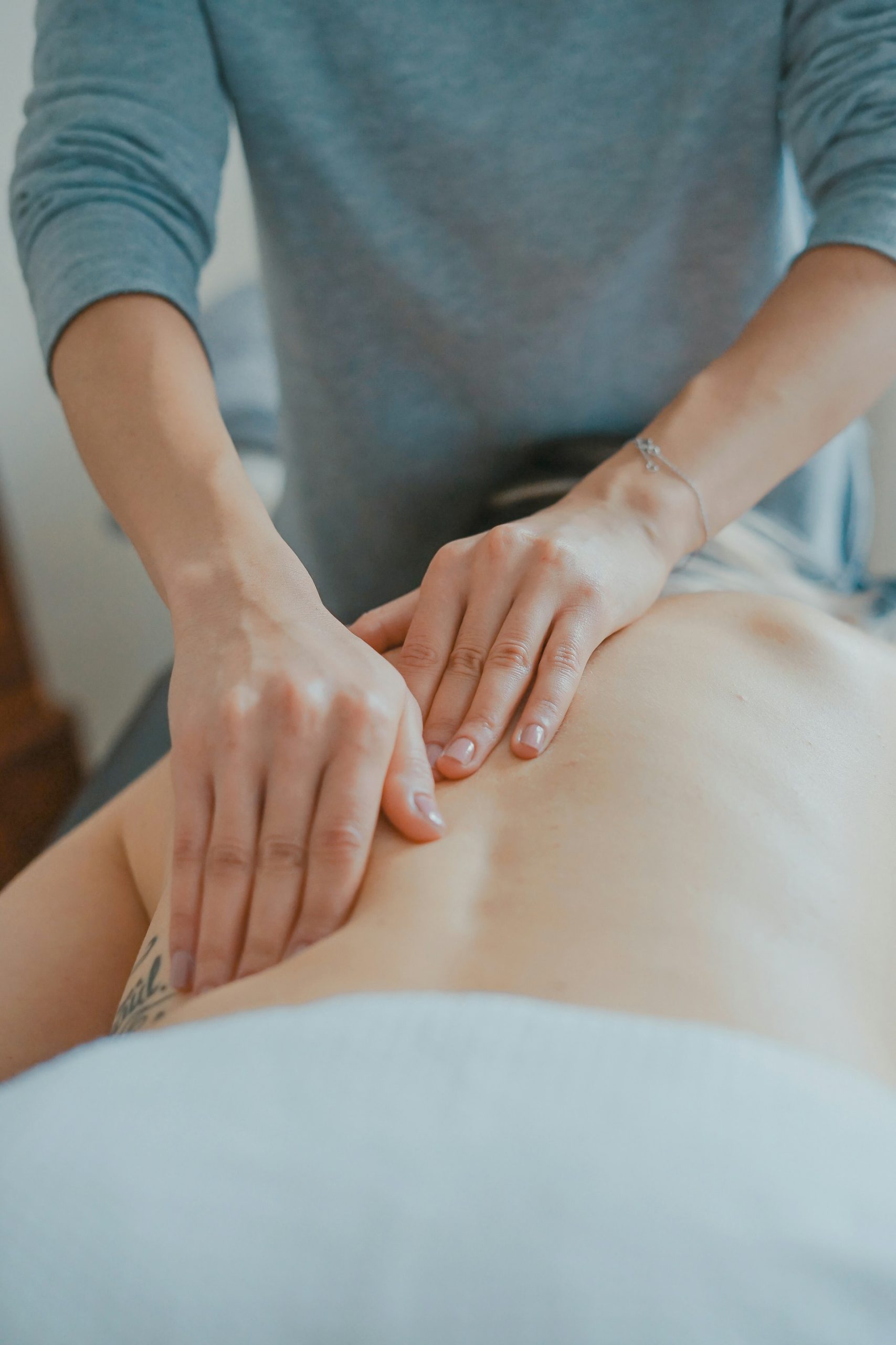 therapeutic massage and rehabilitation after injury