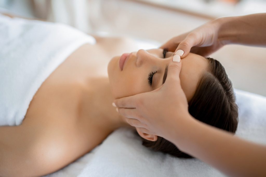How Massage Helps Combat Migraines
